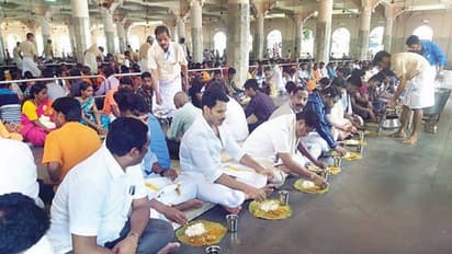 ಧರ್ಮಸ್ಥಳದಲ್ಲಿ ನಿಖಿಲ್ ಪಂಕ್ತಿ ಭೋಜನ!