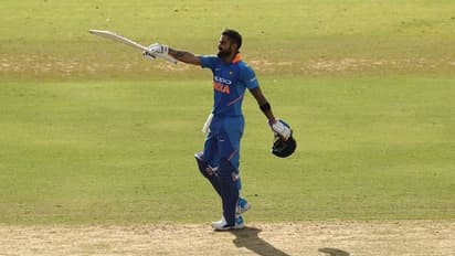 ಆಸಿಸ್ ಗೆಲುವಿಗೆ 251 ರನ್ ಟಾರ್ಗೆಟ್ ನೀಡಿದ ಭಾರತ