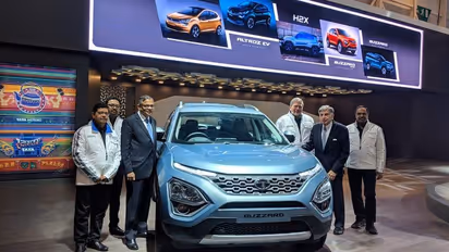 ಟಾಟಾ ಅಲ್ಟ್ರೊಜ್ ಎಲೆಕ್ಟ್ರಿಕ್ ಸೇರಿದಂತೆ 4 ಕಾರು ಅನಾವರಣ!