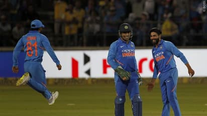 ಇಂಡೋ-ಆಸಿಸ್ 2ನೇ ಏಕದಿನ: ಅಂತಿಮ ಓವರ್ನಲ್ಲಿ ಭಾರತಕ್ಕೆ ಗೆಲುವು!