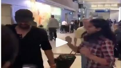 ವಿಮಾನ ನಿಲ್ದಾಣದಲ್ಲಿ ಪ್ರಭಾಸ್ ಕೆನ್ನೆಗೆ ಬಾರಿಸಿದ ಯುವತಿ!