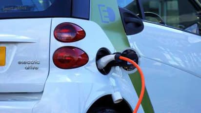 EV solutions ದೇಶದಲ್ಲಿ ಎಲೆಕ್ಟ್ರಿಕ್ ಚಾರ್ಜಿಂಗ್ ಸ್ಟೇಷನ್ ಸ್ಥಾಪನೆಗೆ ಜಿಯೋ ಬಿಪಿ, ಟಿವಿಎಸ್ ಮೋಟರ್ ಒಪ್ಪಂದ!