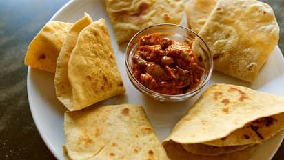 ஹெல்த் டிப்ஸ்: இரவில் சப்பாத்தி சாப்பிடும் பழக்கம் உண்டா? ....அப்போ கண்டிப்பா இதை படியுங்க..!