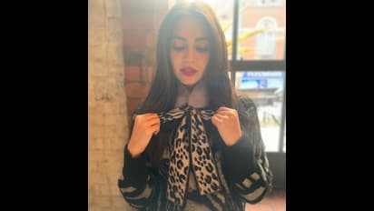 కుర్రాళ్ల మతిపోగోడుతోన్న 'తీన్మార్' పోరి!