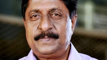 ദിലീപിനെതിരെ കെട്ടിച്ചമച്ച കേസാണെന്ന് നടന് ശ്രീനിവാസന്