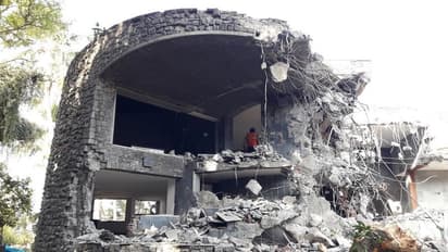 नीरव मोदी का अलीबाग में समुद्र किनारे बना बंगला विस्फोटक से उड़ाया गया(वीडियो)