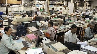 मोदी सरकार ने चुनाव से पहले कर्मचारियों को दी बड़ी खुशखबरी, जानें आपको कैसे होगा फायदा