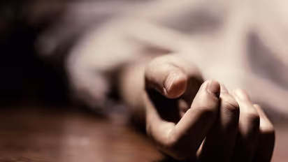 രണ്ടുമാസത്തെ ശമ്പളം ത‍ടഞ്ഞുവെച്ചു, മകന് പണം നല്‍കാന്‍ കഴിഞ്ഞില്ല; പൊലീസ് ഉദ്യോഗസ്ഥന്‍ ആത്മഹത്യ ചെയ്തു