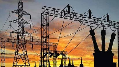 బకాయిల యుద్ధం: ఏపీ ఇవ్వాలి.. కాదు తెలంగాణనే ఇవ్వాలి