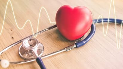 ഹൃദയത്തെ സംരക്ഷിക്കാൻ ഈ 5 ഭക്ഷണങ്ങൾ കഴിക്കാം