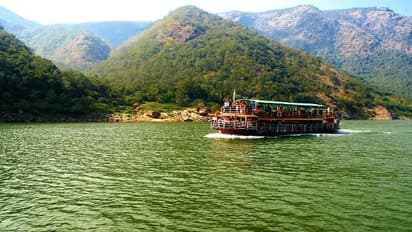 పర్యాటకులకు గుడ్న్యూస్: పాపికొండలకు బోటు యాత్ర ప్రారంభం