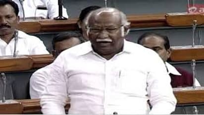 அதிமுகவில் இருந்து அன்வர் ராஜா நீக்கம் ஏன்..?  பரபர பின்னணி..!