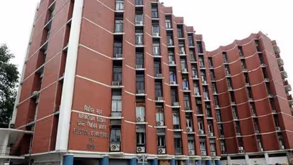 நாடாளுமன்றத் தேர்தலுடன் 4 மாநிலங்களில் சட்டப்பேரவை தேர்தல்..! காஷ்மீர் மாநிலத்தில் நிறுத்தி வைப்பு..!