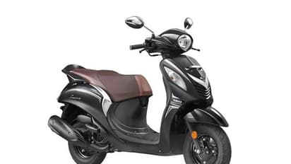 ಕಡಿಮೆ ಬೆಲೆಗೆ ಯಮಹಾ ಫ್ಯಾಸಿನೋ ಡಾರ್ಕ್ ನೈಟ್ ಸ್ಕೂಟರ್ ಬಿಡುಗಡೆ!