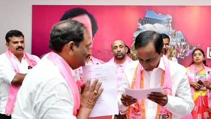 ధర్మపురి బ్రహ్మోత్సవాలు... ముఖ్యమంత్రిని ఆహ్వానించిన కొప్పుల ఈశ్వర్