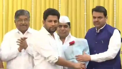 महाराष्ट्र में कांग्रेस को झटका, विधानसभा में नेता प्रतिपक्ष के बेटे भाजपा में शामिल