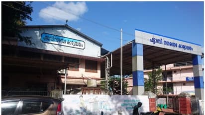 കൗൺസിലർമാരെ കൂട്ടത്തോടെ അയോഗ്യരാക്കി: പട്ടാമ്പി നഗരസഭയിൽ ഭരണ പ്രതിസന്ധി