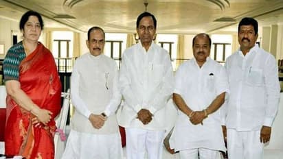 విజేతలు వీరే: నాలుగు టీఆర్ఎస్, ఒకటి ఎంఐఎం ఖాతాలో