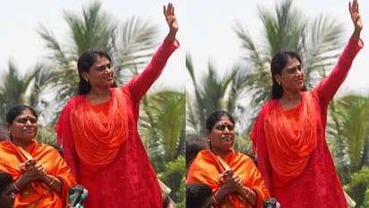 ఇడుపులపాయలో వైఎస్ కు ఘన నివాళి అర్పించిన షర్మిల, విజయమ్మ (వీడియో)