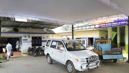 പെണ്കുട്ടിയുടെ പരാതിയില് ആളുമാറി വിദ്യാർഥികളെ മര്ദ്ദിച്ചു; എസ് ഐ അടക്കമുളളവര്ക്കെതിരെ നടപടി