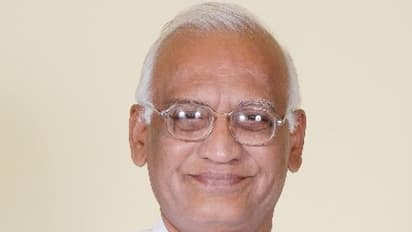 నంద్యాల ఎంపీ ఎస్పీవై రెడ్డి నివాసంలో సీబీఐ సోదాలు: రుణాలు ఎగ్గొట్టారని ఆరోపణలు