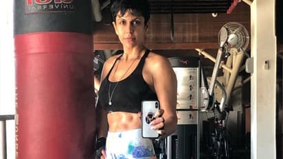 పూరి గ్యాంగ్ తో హాట్ ఆంటి!