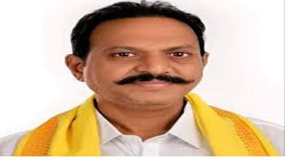 టీడీపీకి సతీష్ రెడ్డి రాజీనామా: కన్నీళ్లను అదుముకొంటూ