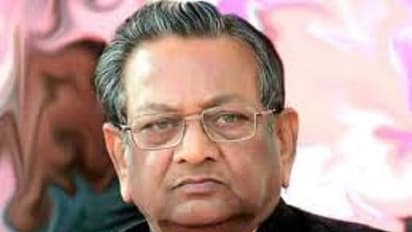 टिकट वितरण से पहले ही भाजपा सांसद श्यामाचरण गुप्ता ने छोड़ी पार्टी, सपा ने बांदा से बनाया प्रत्याशी