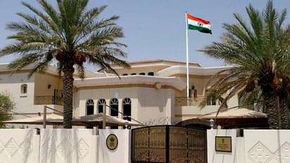 ഖത്തറിലെ ഇന്ത്യന് എംബസിയില് തൊഴിലവസരം; പ്രതിമാസ ശമ്പളം 10,000 റിയാല്