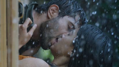 డియర్ కామ్రేడ్ టీజర్: విజయ్ - రష్మిక లిప్ లాక్!