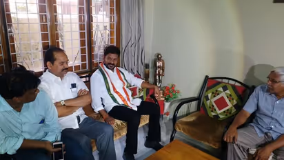 కేసీఆర్ కు అంత సీన్ లేదు: కోదండరామ్ తో భేటీ తర్వాత రేవంత్