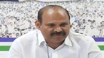 వివేకా హత్య కేసులో జగన్ను ఇరికించాలని చూస్తున్నారు: పార్థసారథి