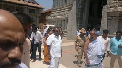 ಮುಂದುವರಿದ ಟೆಂಪಲ್ ರನ್; ಶೃಂಗೇರಿಗೆ ಸಿಎಂ ಕುಟುಂಬ ಭೇಟಿ