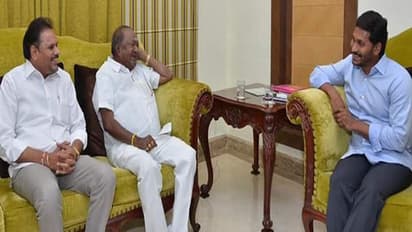 వైసీపీకి వాసిరెడ్డి గుడ్ బై, టీడీపీ తీర్థం