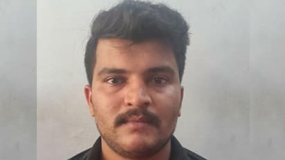 15 കിലോ കഞ്ചാവുമായി പ്രതി പിടിയില്; കഞ്ചാവ് വാങ്ങിയവരുടെ പിന്നാലെ പൊലീസ്