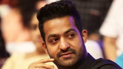 RRR: ఎన్టీఆర్ ఫ్యాన్స్ కి నిజంగా ఇది పెద్ద దెబ్బె!