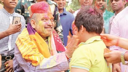 देखिये मंत्री और नेता कैसे मनाते हैं होली का त्योहार, सिर्फ माय नेशन पर