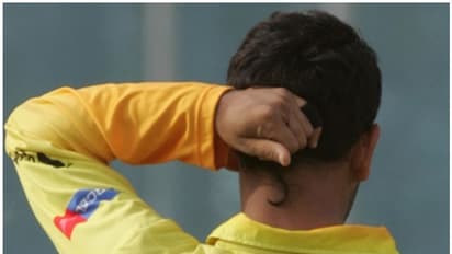 ചെപ്പോക്കില് ധോണിയുടെ സാംപിള് വെടിക്കെട്ട്; പന്ത് വീണത് റൂഫിന് മുകളില്- വീഡിയോ