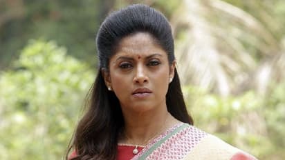 கவர்ச்சிக்கும், ரொமான்ஸுக்கும் மறுப்பு தெரிவித்தால்.. டாடா காட்டி வீட்டிற்கு அனுப்பப்பட்ட  முன்னணி நடிகைகள்..!