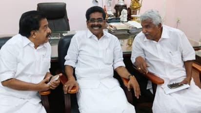 തെരഞ്ഞെടുപ്പ് ചർച്ചക്കായി മുതിർന്ന കോൺഗ്രസ് നേതാക്കൾ ദില്ലിയിൽ; നാളെ നിർണായക കൂടിക്കാഴ്ച