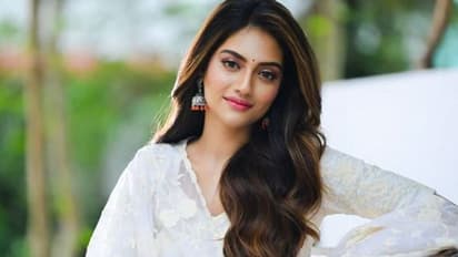 ভিডিও শেয়ার করে অসমের বিপর্যয়ে সাহায্যের হাত বাড়ানোর আর্জি জানালেন নুসরত জাহান