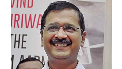 चुनाव नजदीक आते ही दिल्ली के ऑटो चालकों पर केजरीवाल की नजरे इनायत