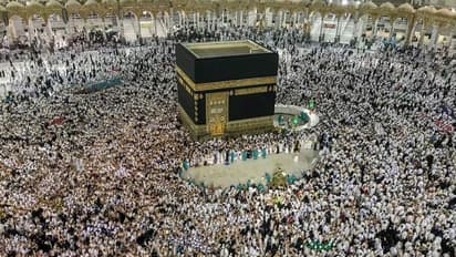 ഉംറ തീർഥാടകരല്ലാത്തവർക്ക് കഅ്ബ പ്രദക്ഷിണത്തിന് അനുമതി