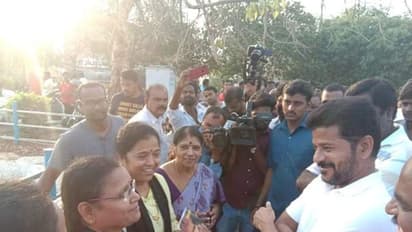 మల్కాజ్గిరిలో రేవంత్ వినూత్న ప్రచారం...