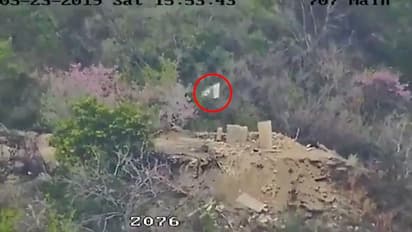 एलओसी पर उकसावा पाकिस्तान को पड़ा भारी, अब  उल्टा झंडा लगाकर बताया, 'मार रही भारतीय सेना'