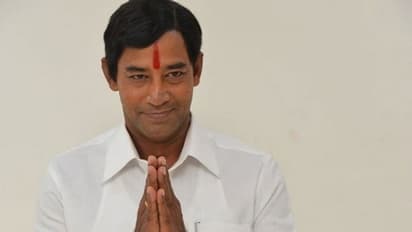 'కేసీఆర్' బయోపిక్ కు కష్టాలే కష్టాలు!