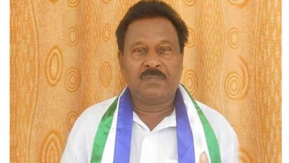 టీడీపీకి షాక్: వైసీపీలో చేరిన డేవిడ్ రాజు