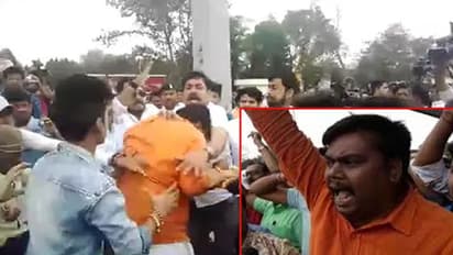 ತಾರಕಕ್ಕೇರಿದ ಟಿಕೆಟ್ 'ಫೈಟ್': ನಾಯಕರಿಗಾಗಿ ಹೊಡೆದಾಡಿಕೊಂಡ ಬಿಜೆಪಿ ಕಾರ್ಯಕರ್ತರು