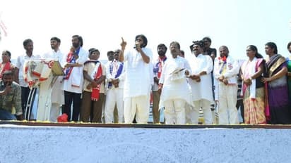 నెల్లూరులో జనసేన ఎన్నికల ప్రచారంలో పవన్ కల్యాణ్ (ఫోటోలు)