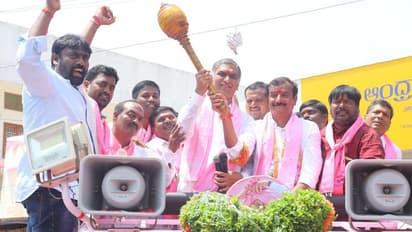 కారు రివర్స్: కేసీఆర్‌పై హరీష్ దెబ్బ